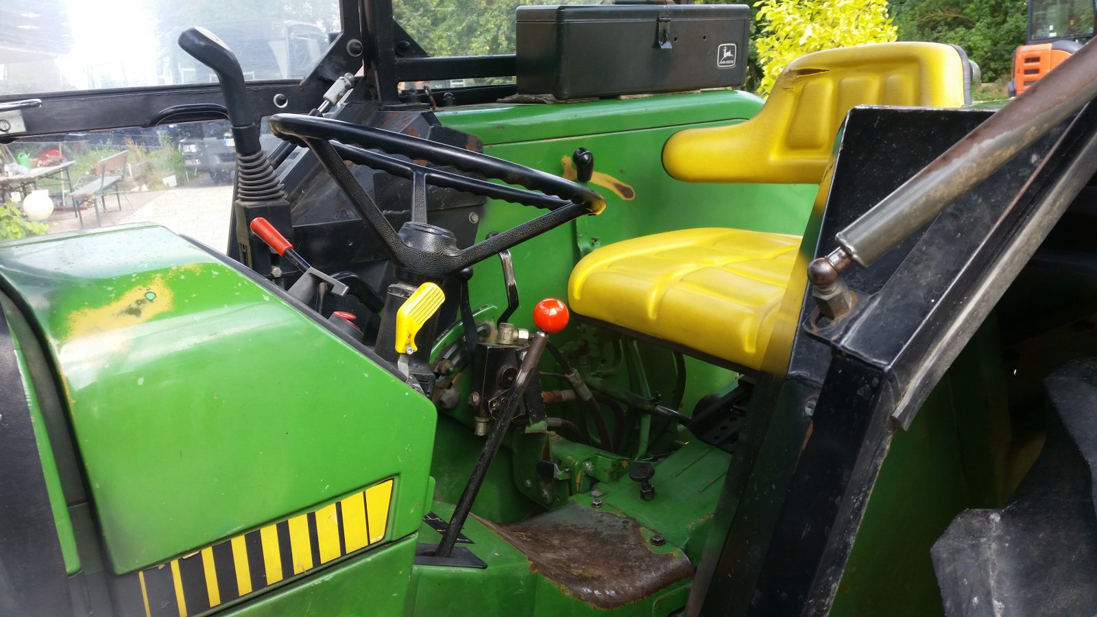 Traktor of the type John Deere 1550, Gebrauchtmaschine in Reuth (Picture 9)