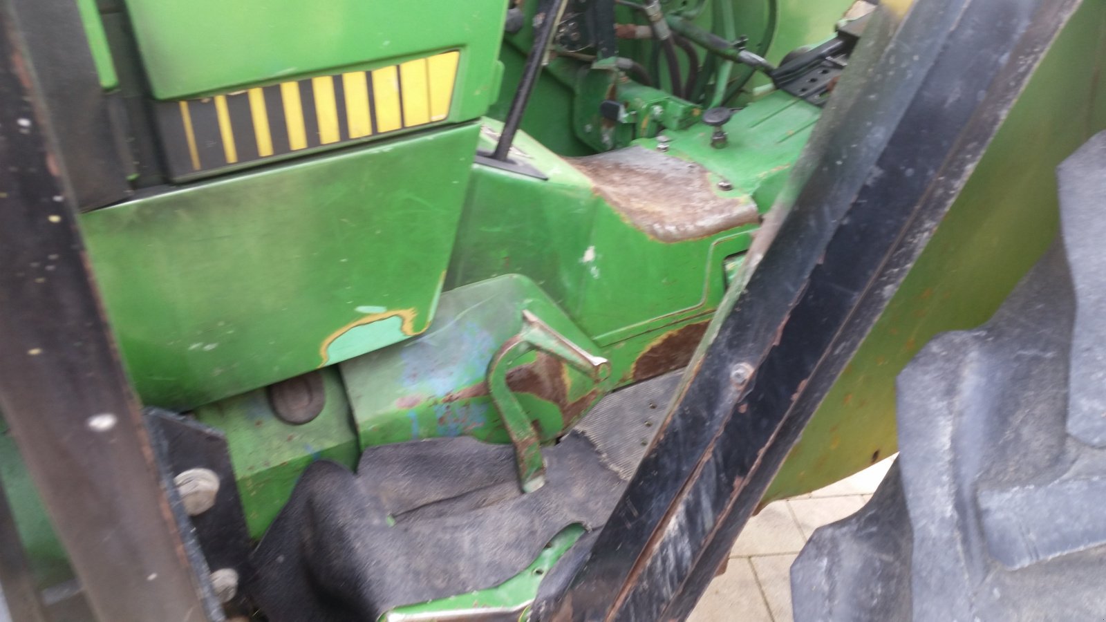 Traktor of the type John Deere 1550, Gebrauchtmaschine in Reuth (Picture 13)