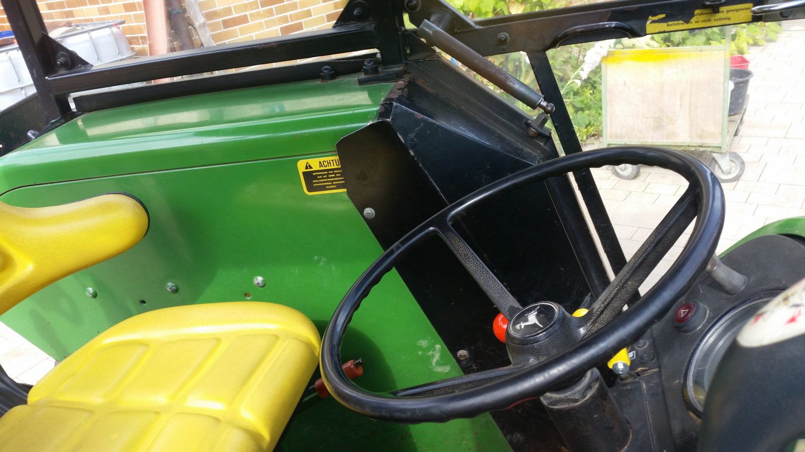 Traktor of the type John Deere 1550, Gebrauchtmaschine in Reuth (Picture 15)