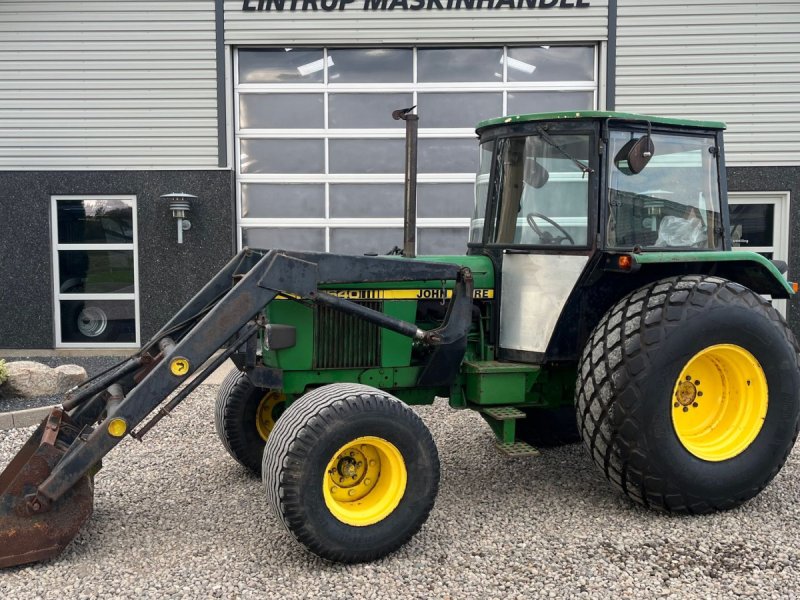 Traktor des Typs John Deere 1640 Med græsdæk og frontlæsser, Gebrauchtmaschine in Lintrup (Bild 1)