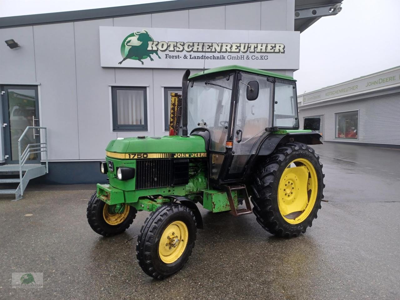 Traktor tipa John Deere 1750, Gebrauchtmaschine u Steinwiesen (Slika 1)