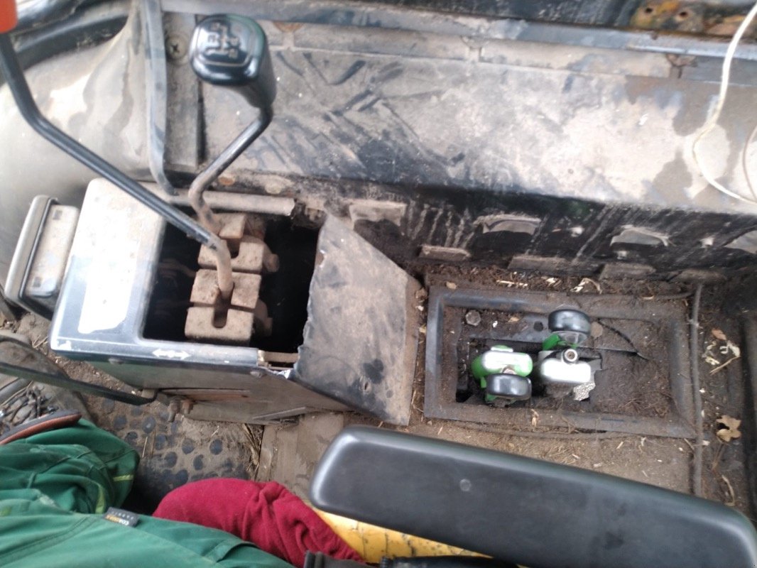 Traktor типа John Deere 1850, Gebrauchtmaschine в Liebenwalde (Фотография 14)