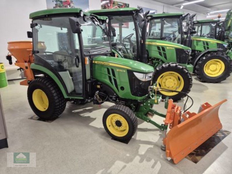 Traktor типа John Deere 2032R SnowFox-Aktion, Gebrauchtmaschine в Klagenfurt (Фотография 1)