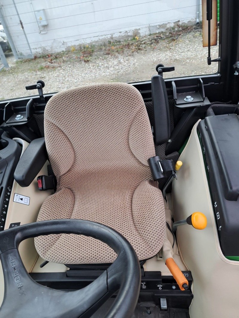 Traktor typu John Deere 2032R, Neumaschine v Mrągowo (Obrázek 8)