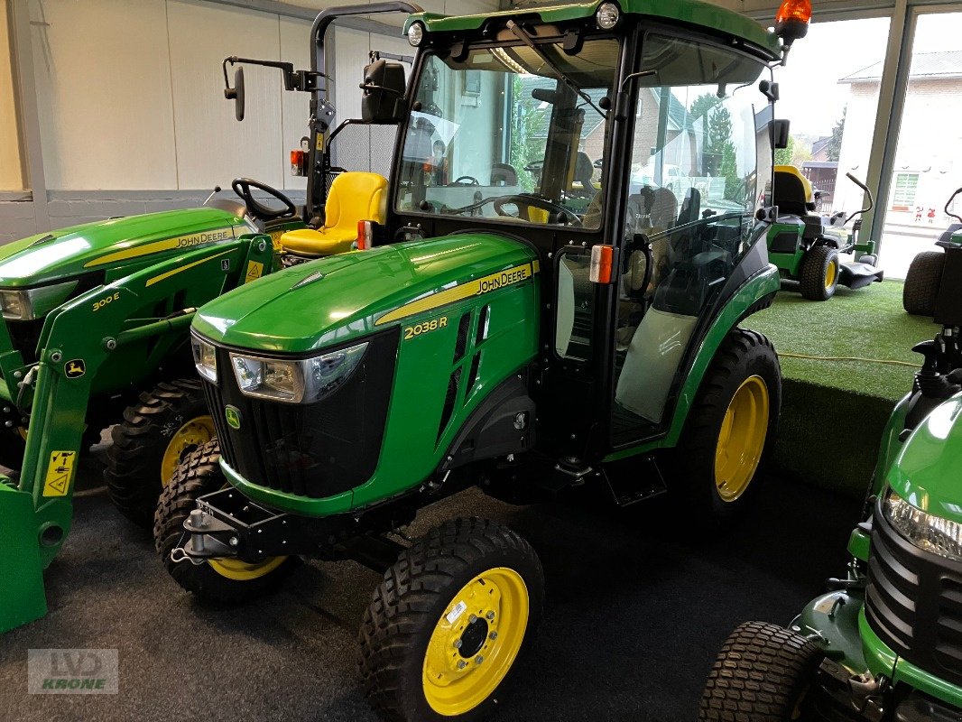 Traktor za tip John Deere 2038R, Gebrauchtmaschine u Alt-Mölln (Slika 1)
