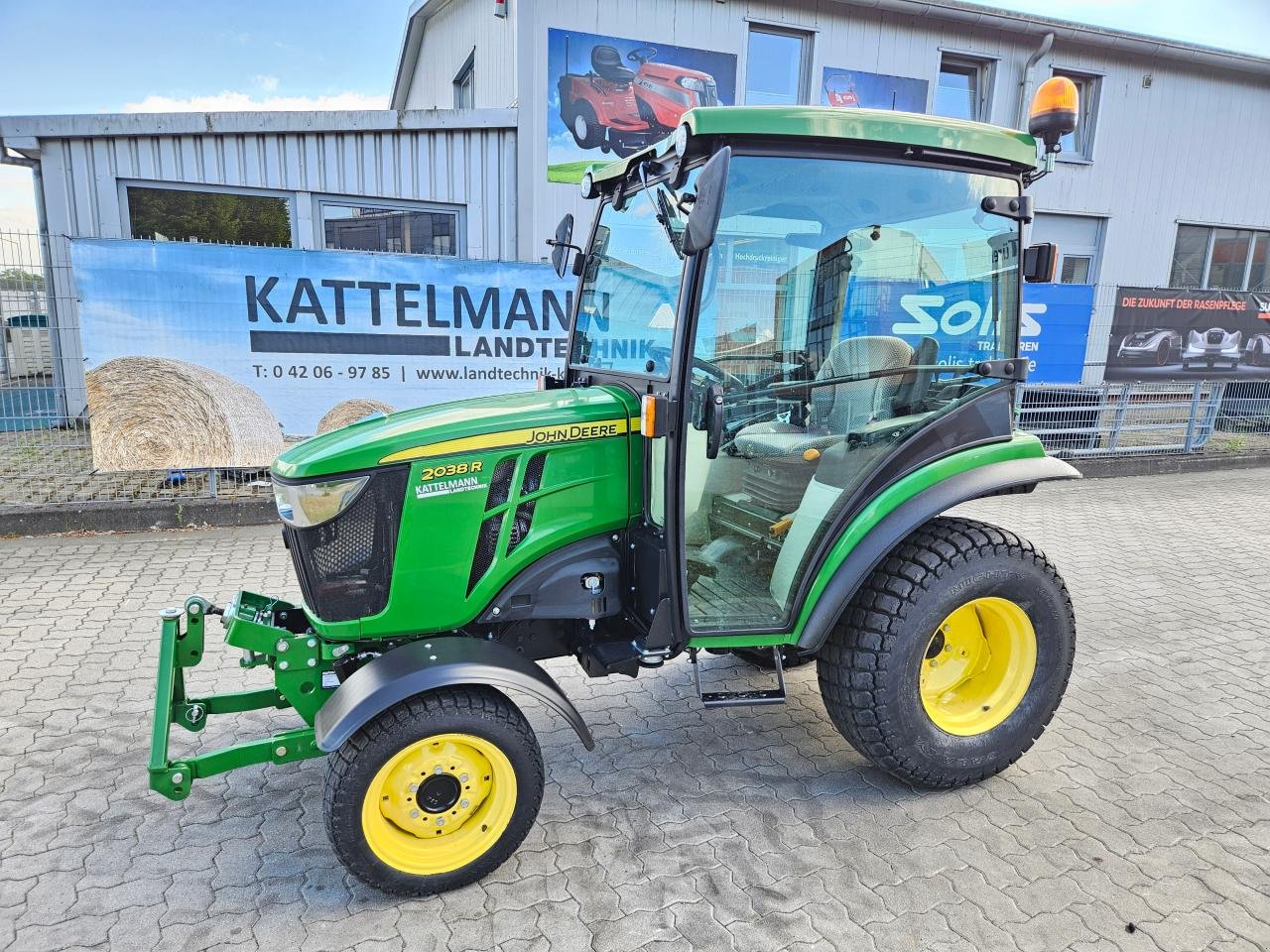 Traktor typu John Deere 2038R, Gebrauchtmaschine v Stuhr (Obrázok 2)