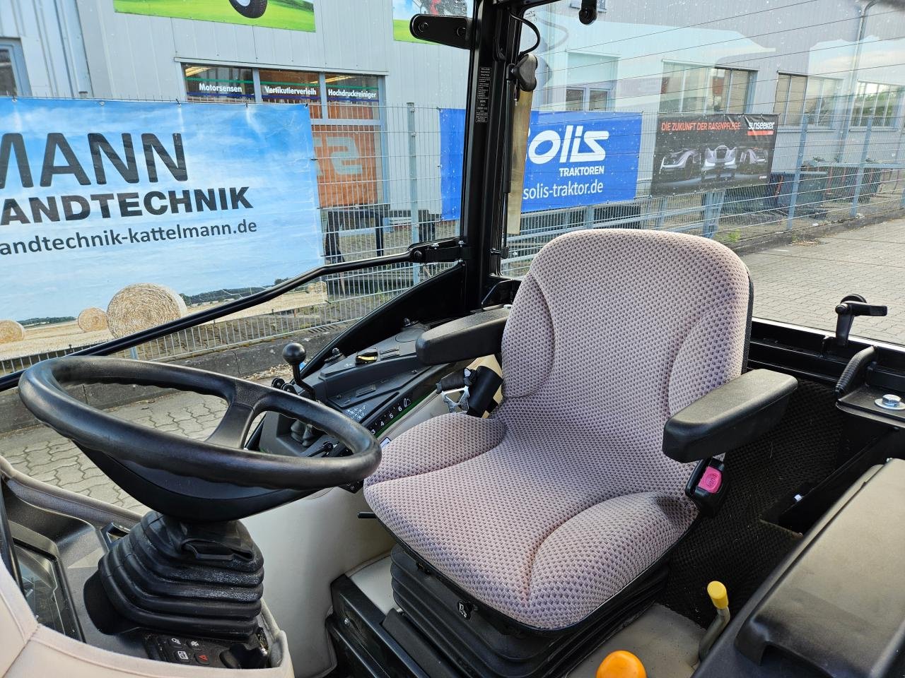 Traktor typu John Deere 2038R, Gebrauchtmaschine v Stuhr (Obrázok 6)