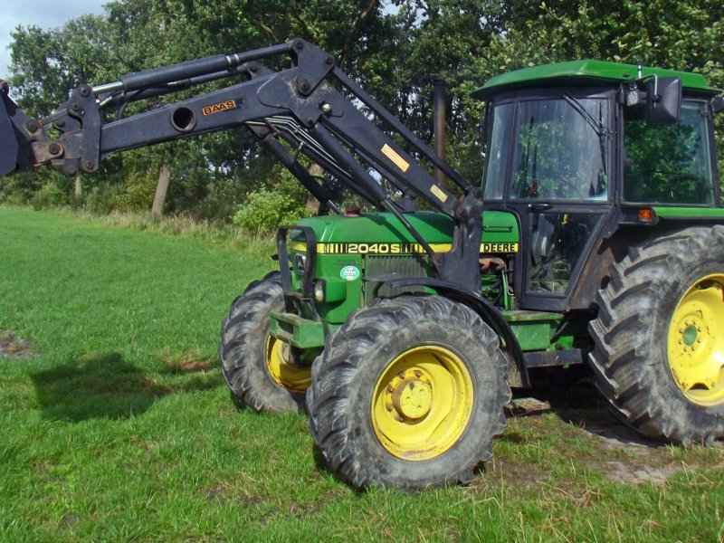 Traktor des Typs John Deere 2040+ Frontlader, Gebrauchtmaschine in Kutenholz (Bild 1)