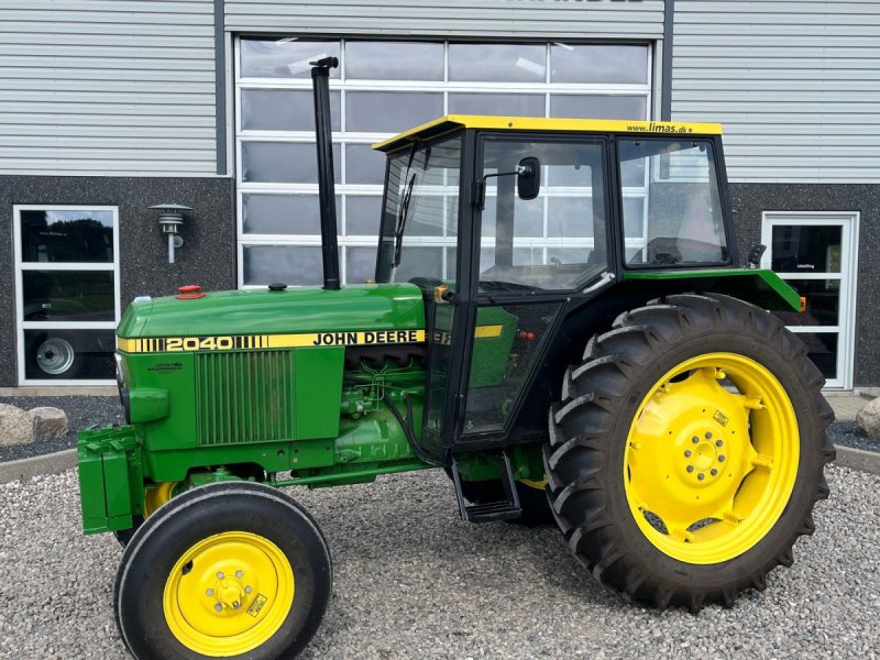 Traktor des Typs John Deere 2040 Med nye dæk hele vejen rundt, Gebrauchtmaschine in Lintrup (Bild 1)