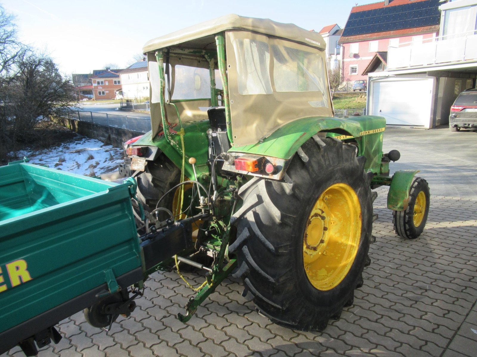 Traktor типа John Deere 2120 LS, Gebrauchtmaschine в Waischenfeld (Фотография 4)