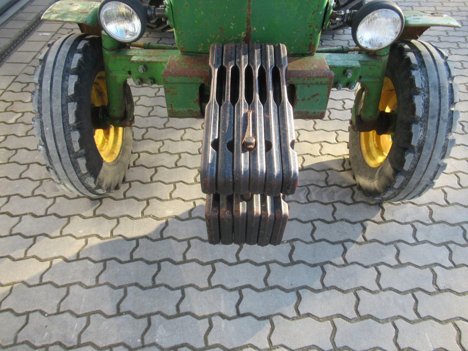 Traktor типа John Deere 2120 LS, Gebrauchtmaschine в Waischenfeld (Фотография 6)