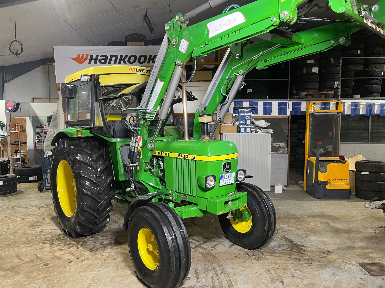 Traktor типа John Deere 2130 LS, Gebrauchtmaschine в Lutzerath (Фотография 3)