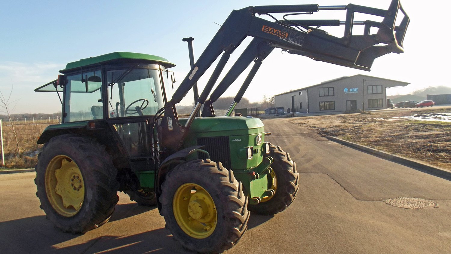 Traktor tip John Deere 2140+ Frontlader, Gebrauchtmaschine in Mittelsdorf (Poză 2)