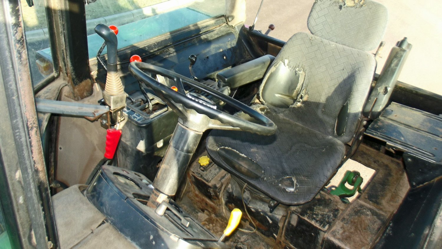 Traktor tip John Deere 2140+ Frontlader, Gebrauchtmaschine in Mittelsdorf (Poză 5)