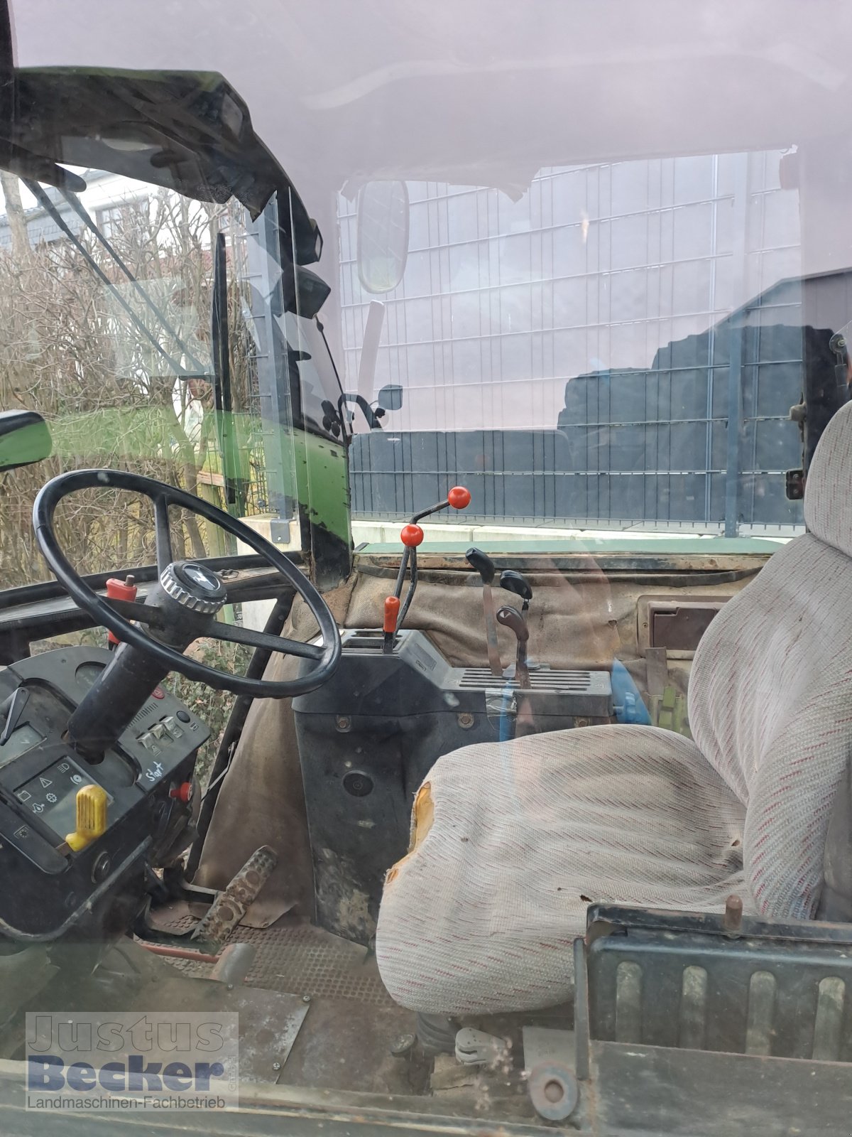 Traktor Türe ait John Deere 2140R, Gebrauchtmaschine içinde Weimar-Niederwalgern (resim 5)