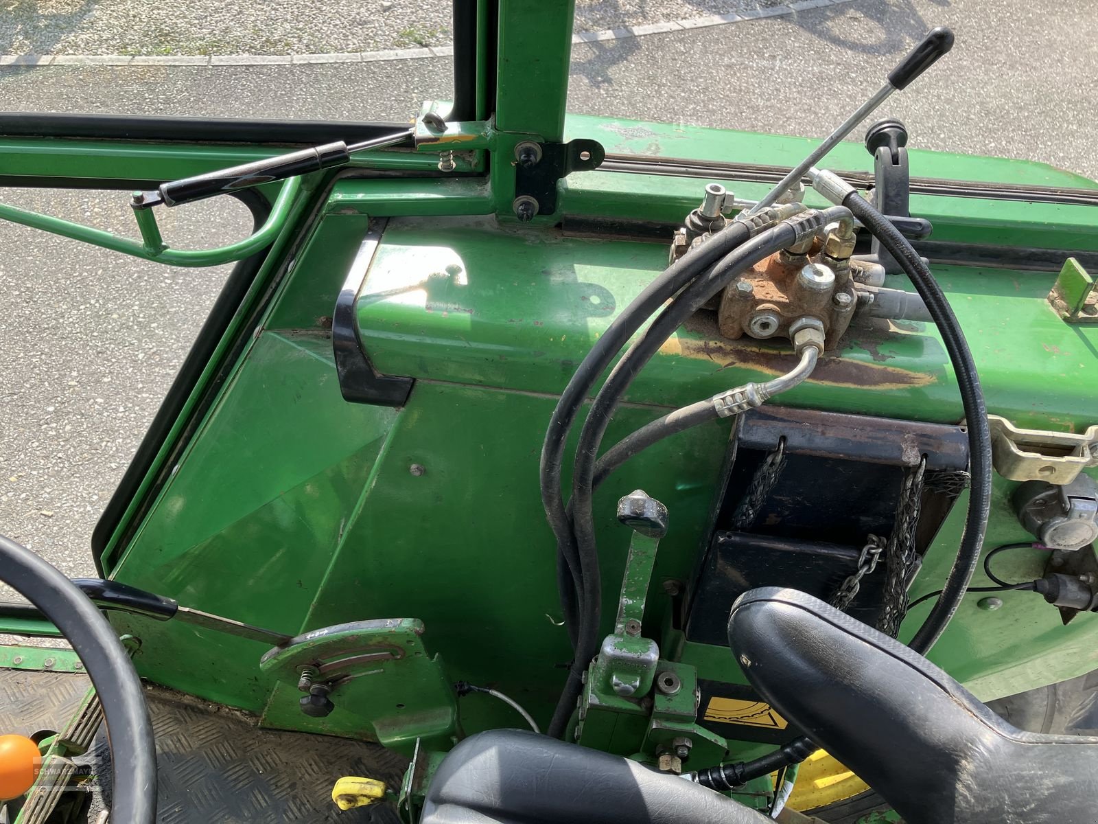 Traktor des Typs John Deere 2250 A Standard, Gebrauchtmaschine in Gampern (Bild 16)
