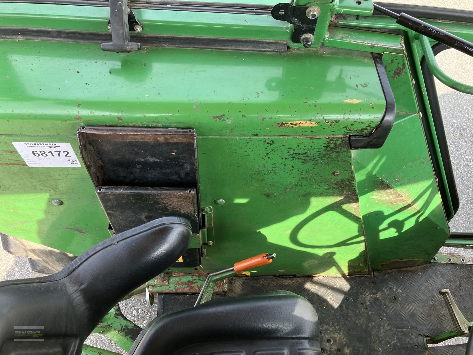 Traktor des Typs John Deere 2250 A Standard, Gebrauchtmaschine in Gampern (Bild 17)