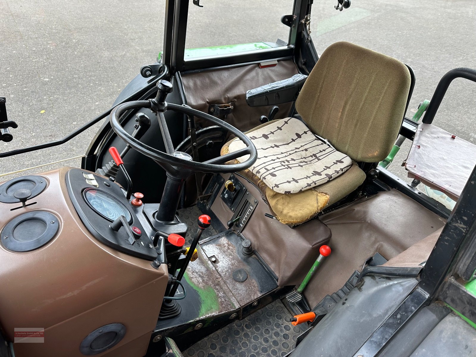 Traktor del tipo John Deere 2250 A, Gebrauchtmaschine en Epfendorf (Imagen 12)