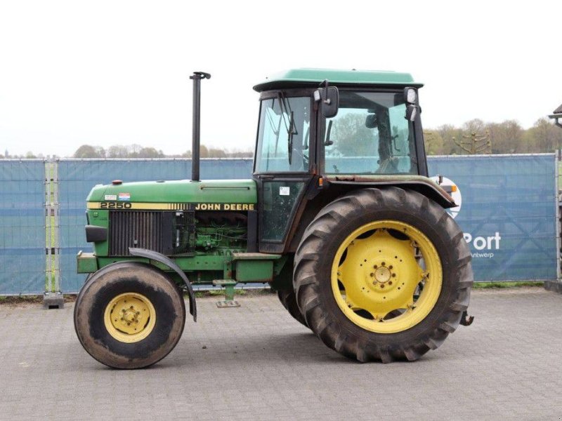 Traktor del tipo John Deere 2250, Gebrauchtmaschine In Antwerpen (Immagine 1)