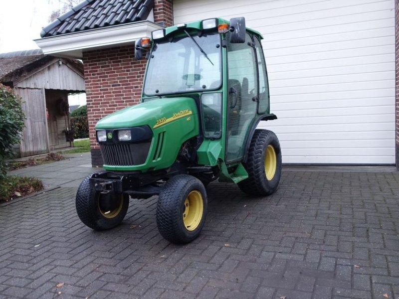 Traktor Türe ait John Deere 2320 4x4, Gebrauchtmaschine içinde IJsselmuiden (resim 1)