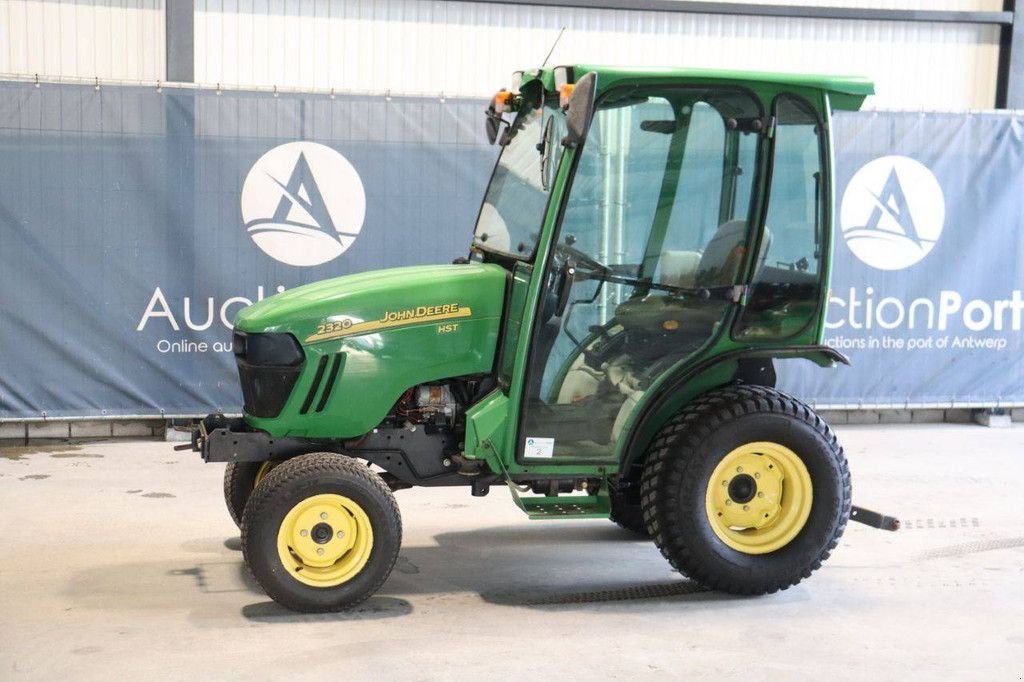 Traktor tipa John Deere 2320, Gebrauchtmaschine u Antwerpen (Slika 1)