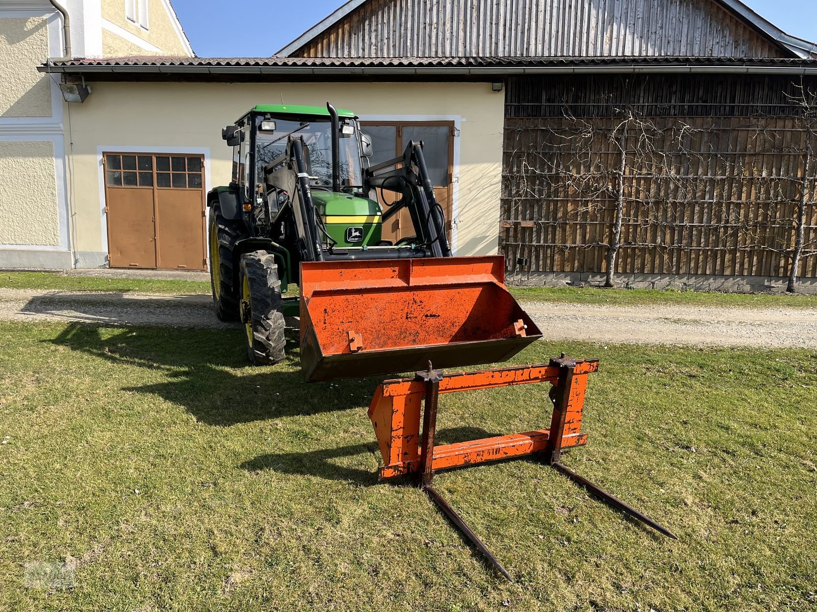 Traktor a típus John Deere 2450 A, Gebrauchtmaschine ekkor: Burgkirchen (Kép 3)