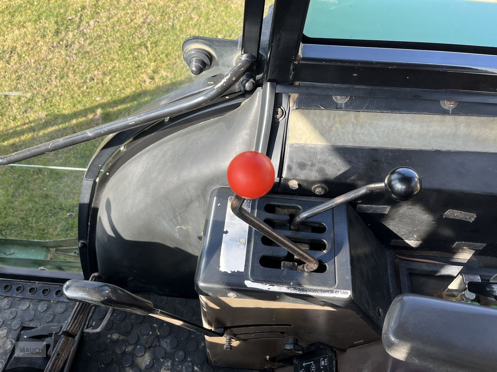 Traktor a típus John Deere 2450 A, Gebrauchtmaschine ekkor: Burgkirchen (Kép 18)