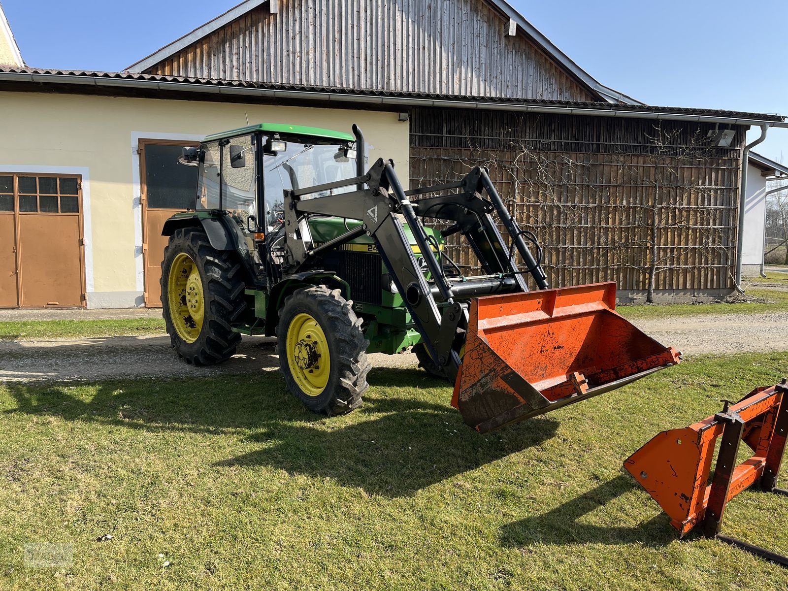 Traktor a típus John Deere 2450 A, Gebrauchtmaschine ekkor: Burgkirchen (Kép 2)