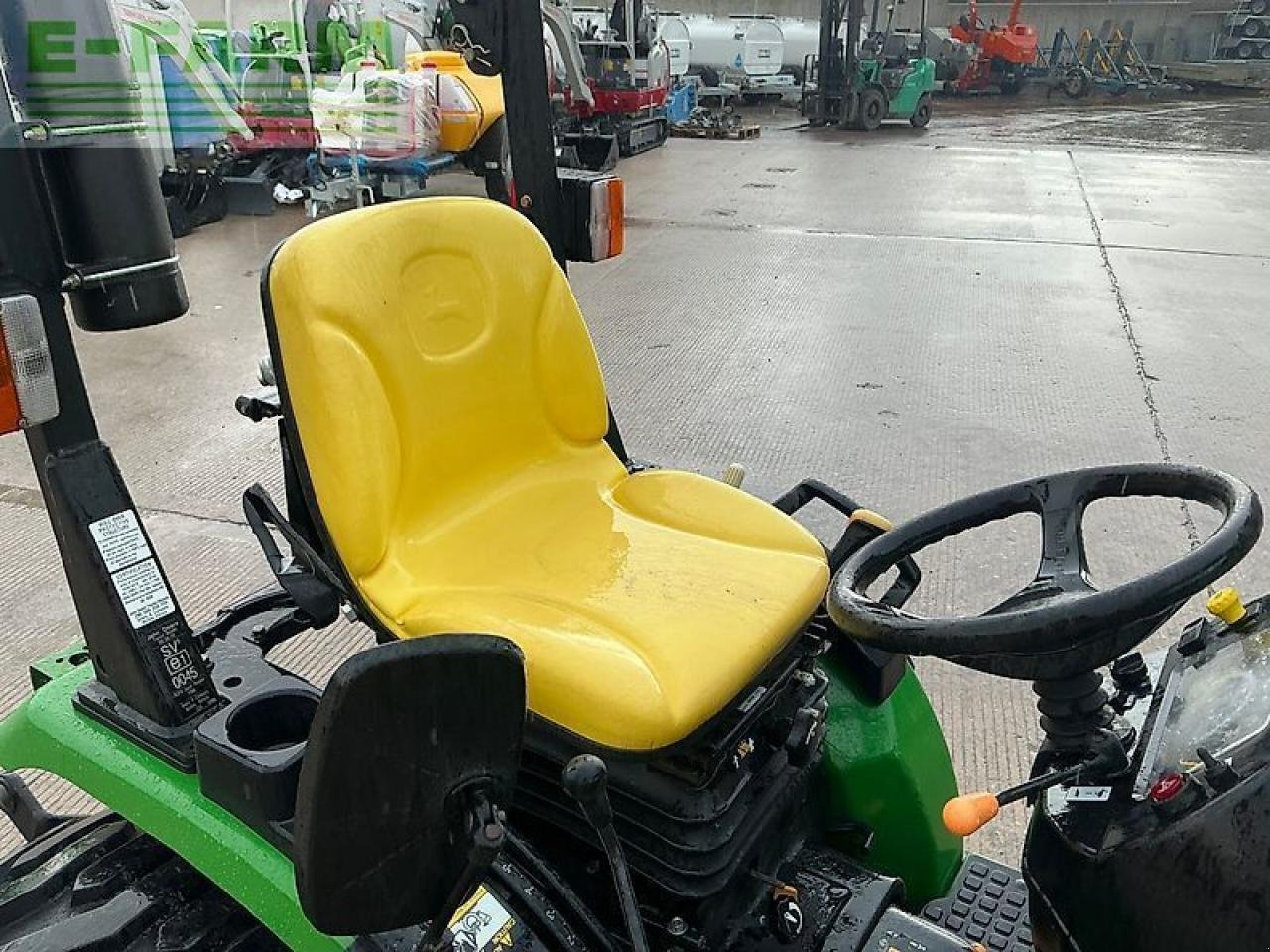 Traktor типа John Deere 2520 compact tractor (st25690), Gebrauchtmaschine в SHAFTESBURY (Фотография 16)