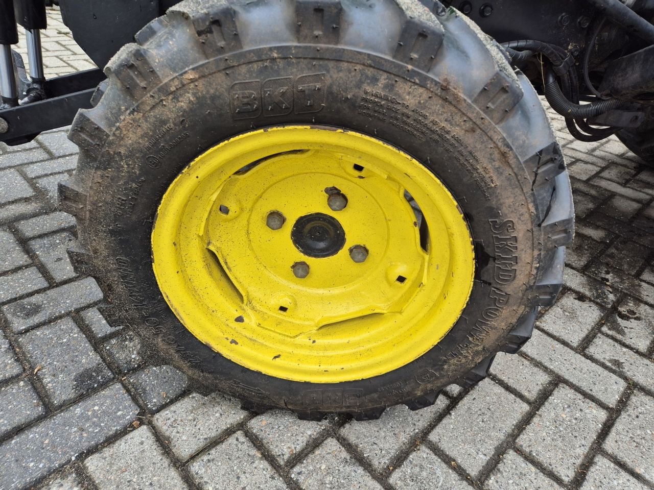 Traktor of the type John Deere 2520, Gebrauchtmaschine in Lunteren (Picture 7)