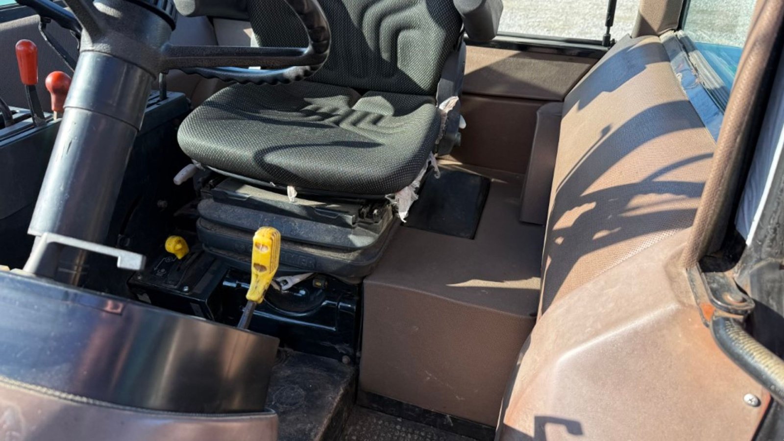 Traktor des Typs John Deere 2850 4 WD., Gebrauchtmaschine in Hadsten (Bild 11)