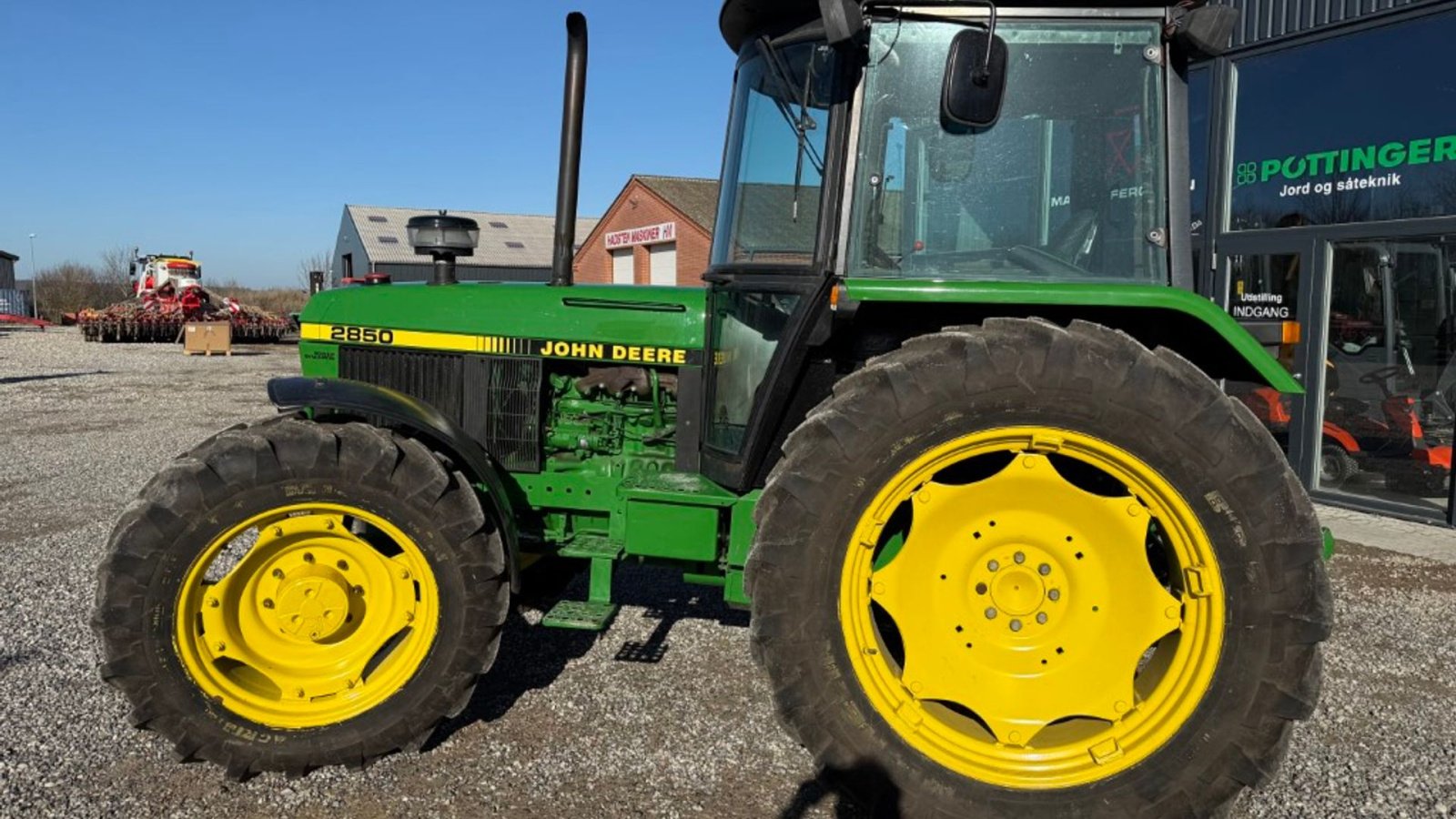 Traktor des Typs John Deere 2850 4 WD., Gebrauchtmaschine in Hadsten (Bild 5)