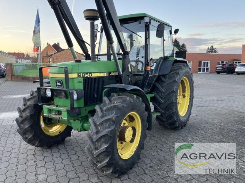 Traktor des Typs John Deere 2850 A, Gebrauchtmaschine in Northeim (Bild 10)
