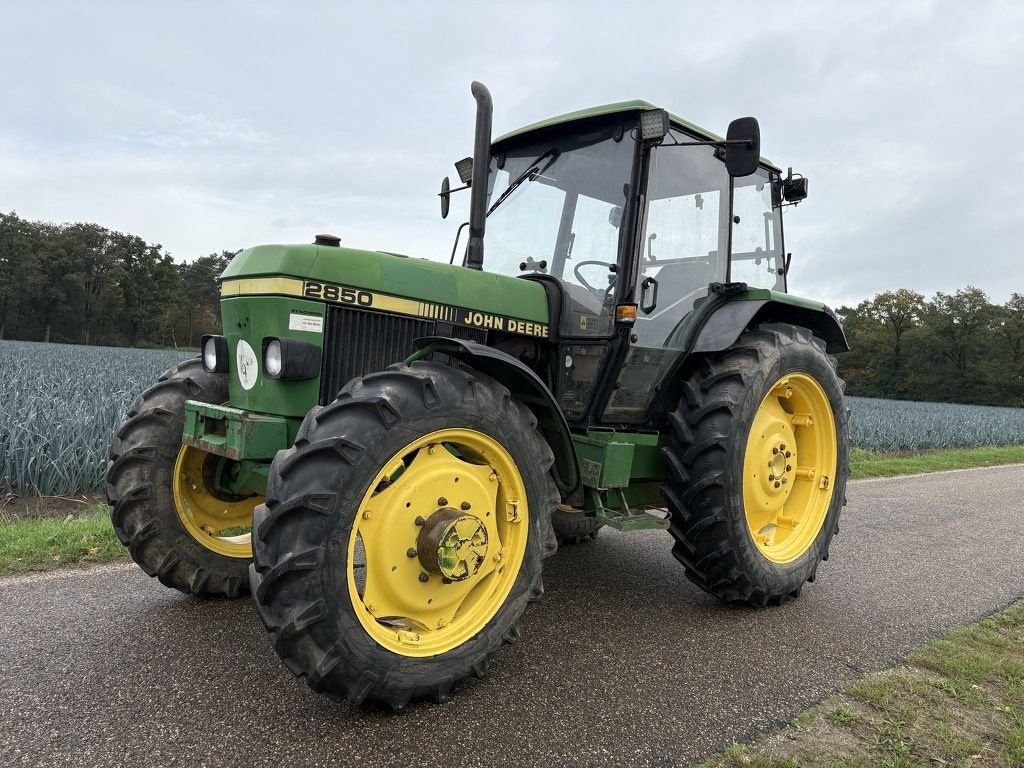 Traktor типа John Deere 2850, Gebrauchtmaschine в Kronenberg (Фотография 1)