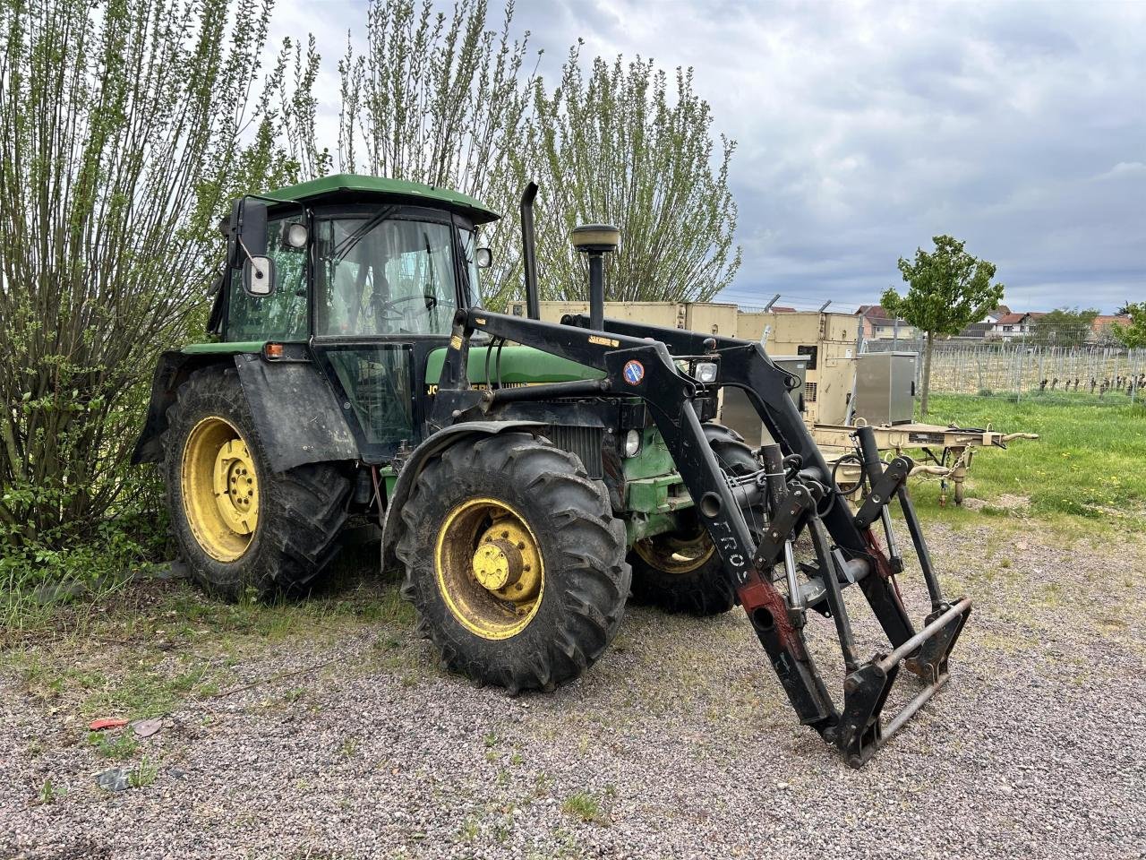 Traktor of the type John Deere 2850, Gebrauchtmaschine in Niederkirchen (Picture 3)
