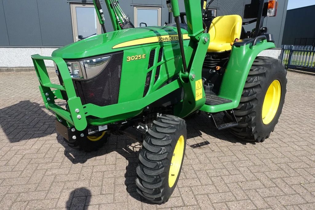 Traktor typu John Deere 3025E 4wd HST / 00220 Draaiuren / Voorlader, Gebrauchtmaschine v Swifterband (Obrázek 5)