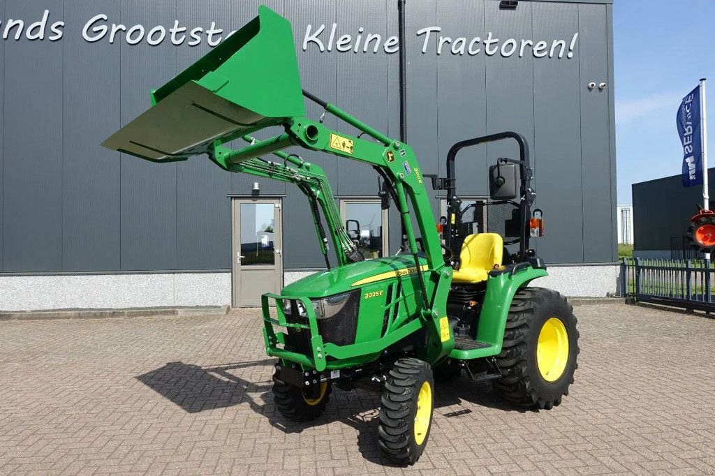 Traktor typu John Deere 3025E 4wd HST / 00220 Draaiuren / Voorlader, Gebrauchtmaschine v Swifterband (Obrázek 3)