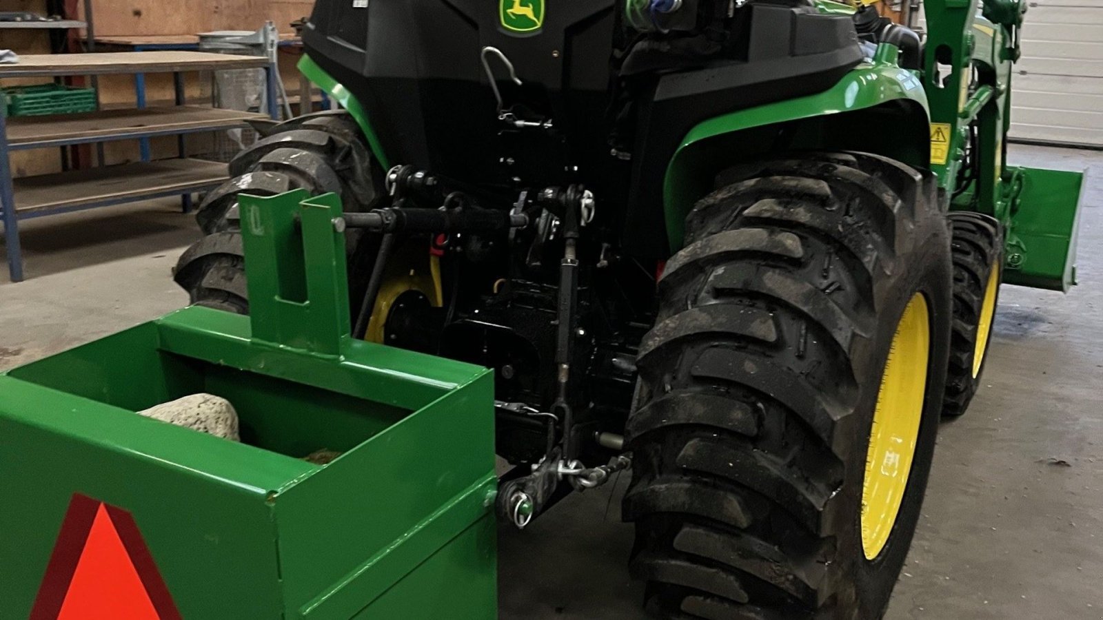 Traktor του τύπου John Deere 3025E John Deere 3025E, Gebrauchtmaschine σε Ringkøbing (Φωτογραφία 3)