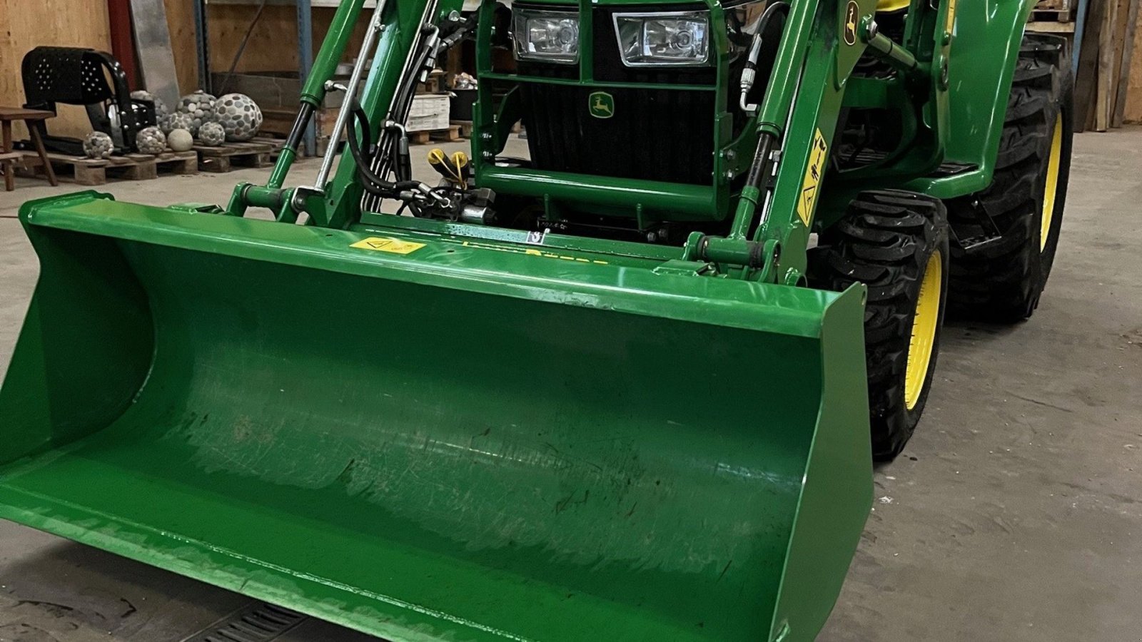 Traktor του τύπου John Deere 3025E John Deere 3025E, Gebrauchtmaschine σε Ringkøbing (Φωτογραφία 1)