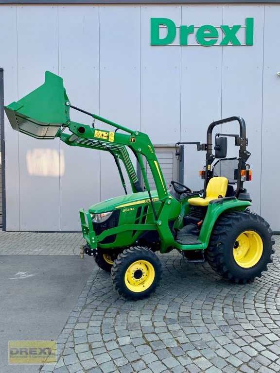 Traktor του τύπου John Deere 3025E, Neumaschine σε Radebeul (Φωτογραφία 1)
