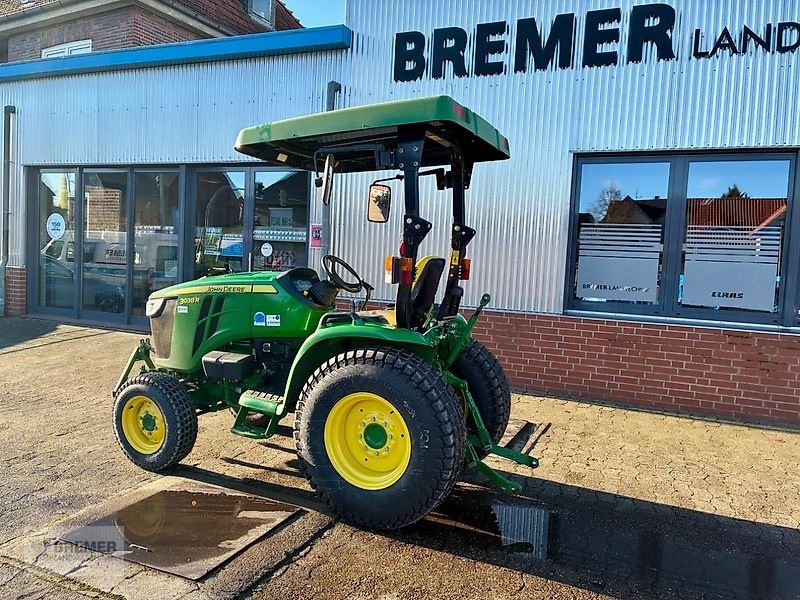 Traktor от тип John Deere 3038-R 1235Std.  FKH & FZW, Gebrauchtmaschine в Asendorf (Снимка 8)
