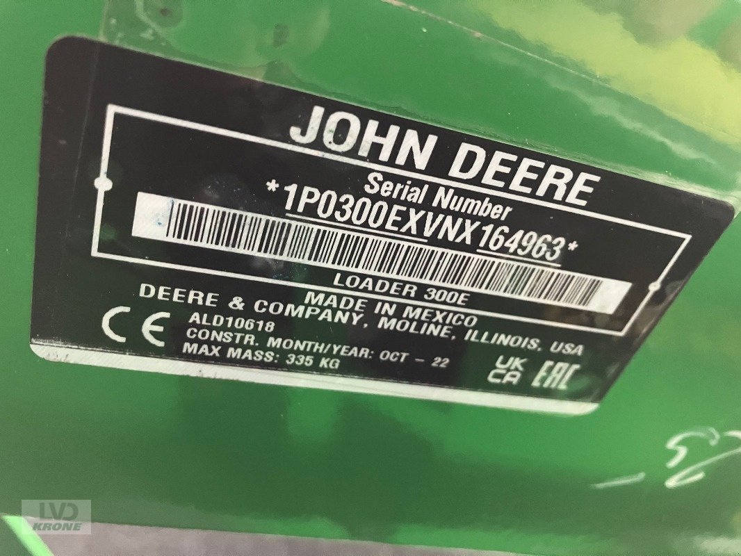 Traktor des Typs John Deere 3038E+300E, Gebrauchtmaschine in Alt-Mölln (Bild 8)
