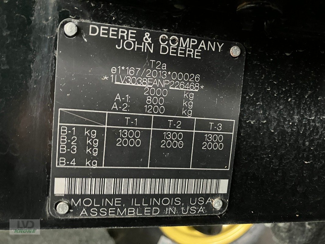 Traktor des Typs John Deere 3038E+300E, Gebrauchtmaschine in Alt-Mölln (Bild 9)