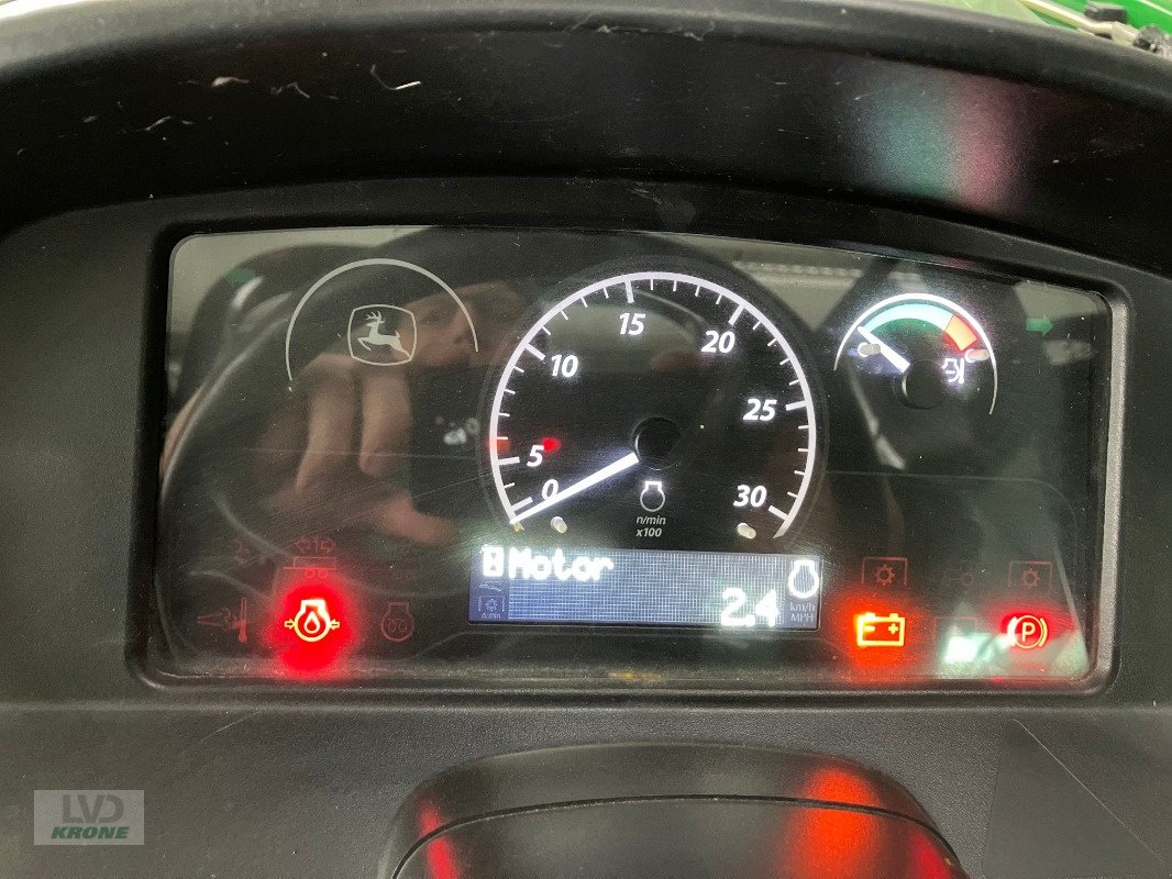 Traktor des Typs John Deere 3038E+300E, Gebrauchtmaschine in Alt-Mölln (Bild 10)