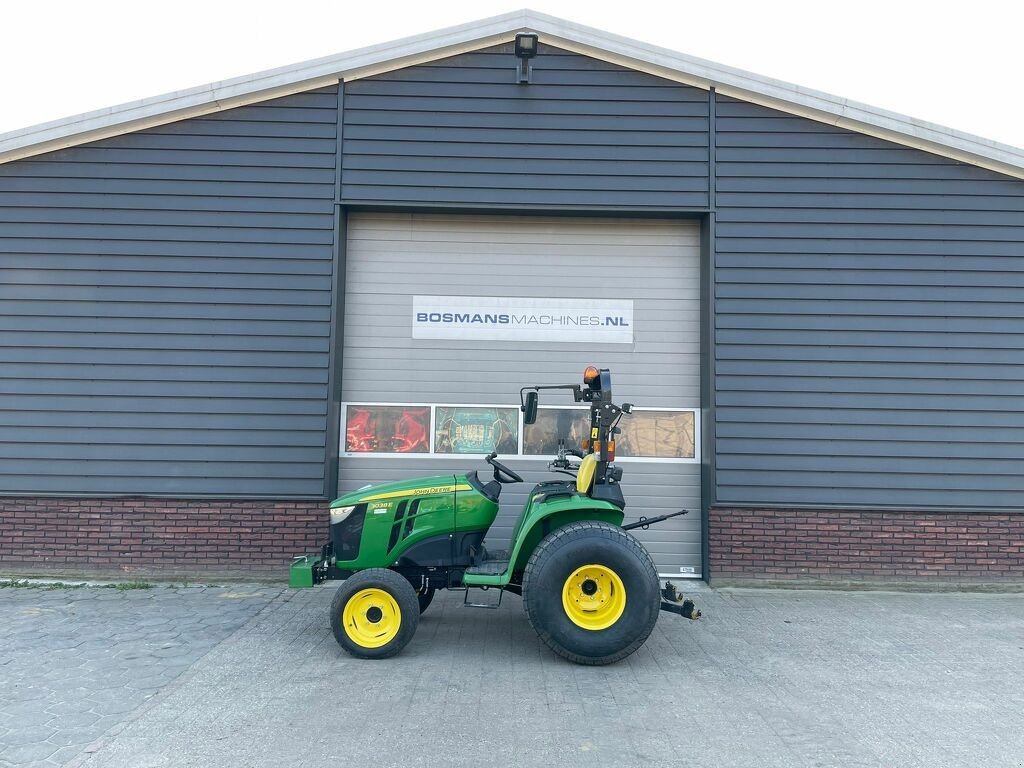 Traktor typu John Deere 3038E compacttractor 38 PK, Gebrauchtmaschine v Neer (Obrázok 1)