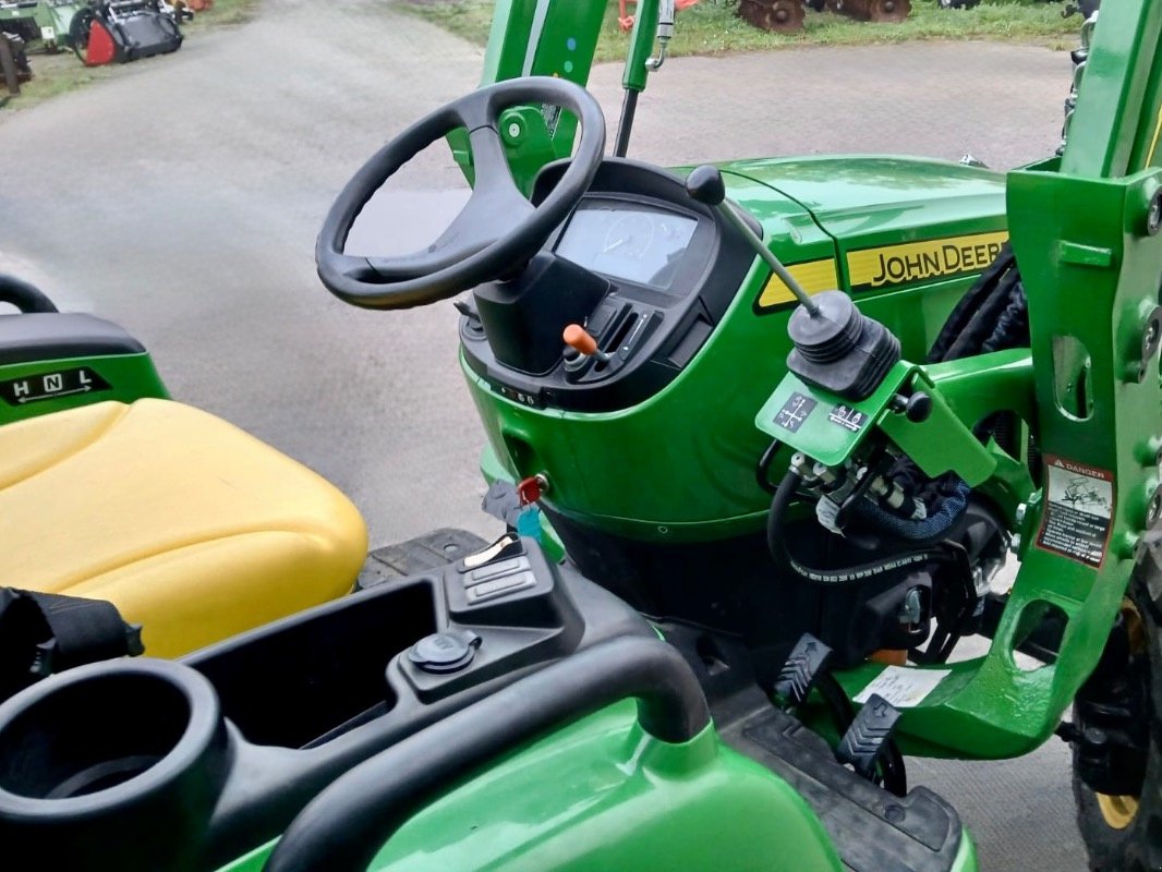 Traktor типа John Deere 3038E + FL, Gebrauchtmaschine в Liebenwalde (Фотография 8)