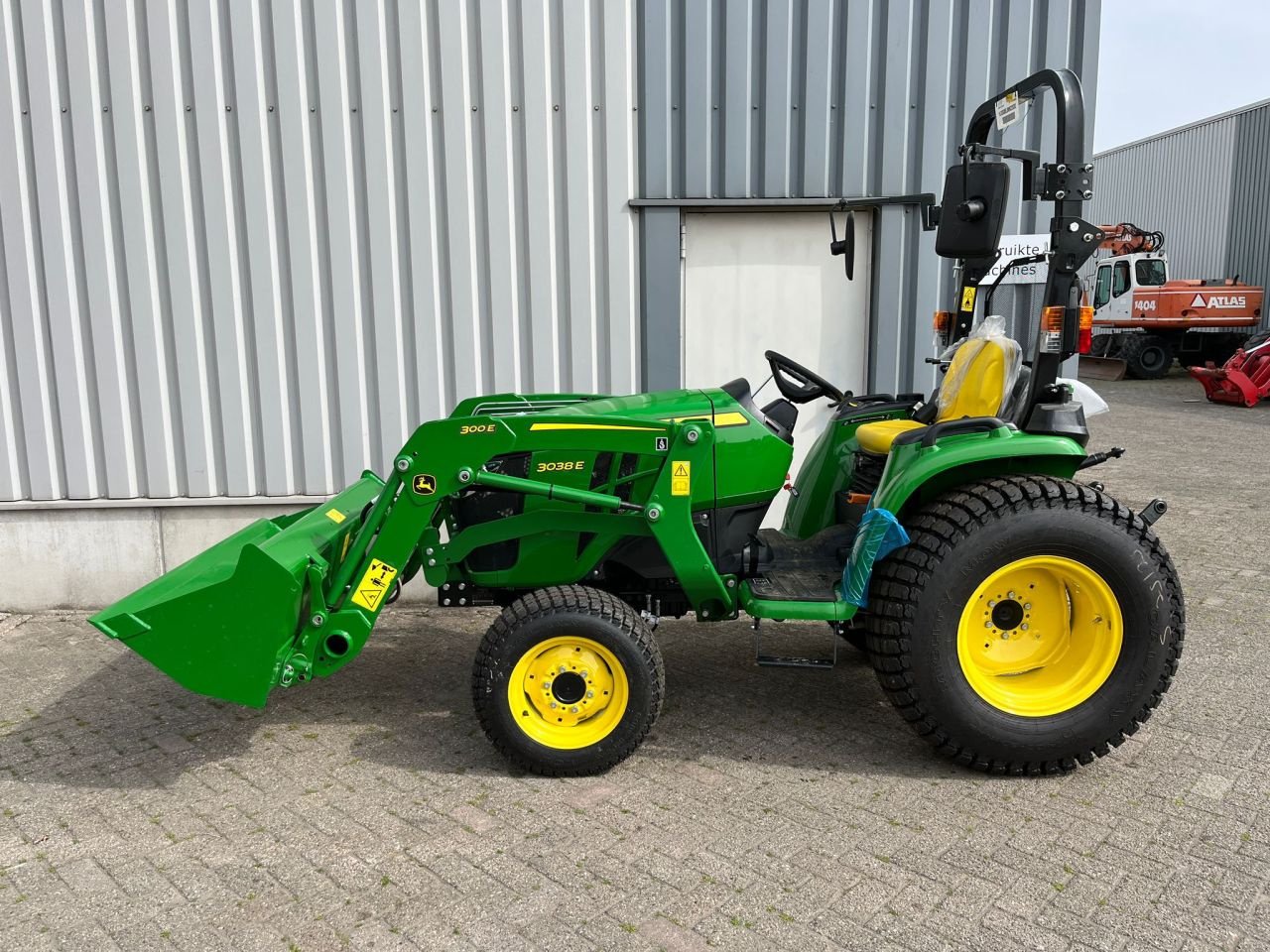 Traktor typu John Deere 3038E, Gebrauchtmaschine w Baarle-Nassau (Zdjęcie 1)