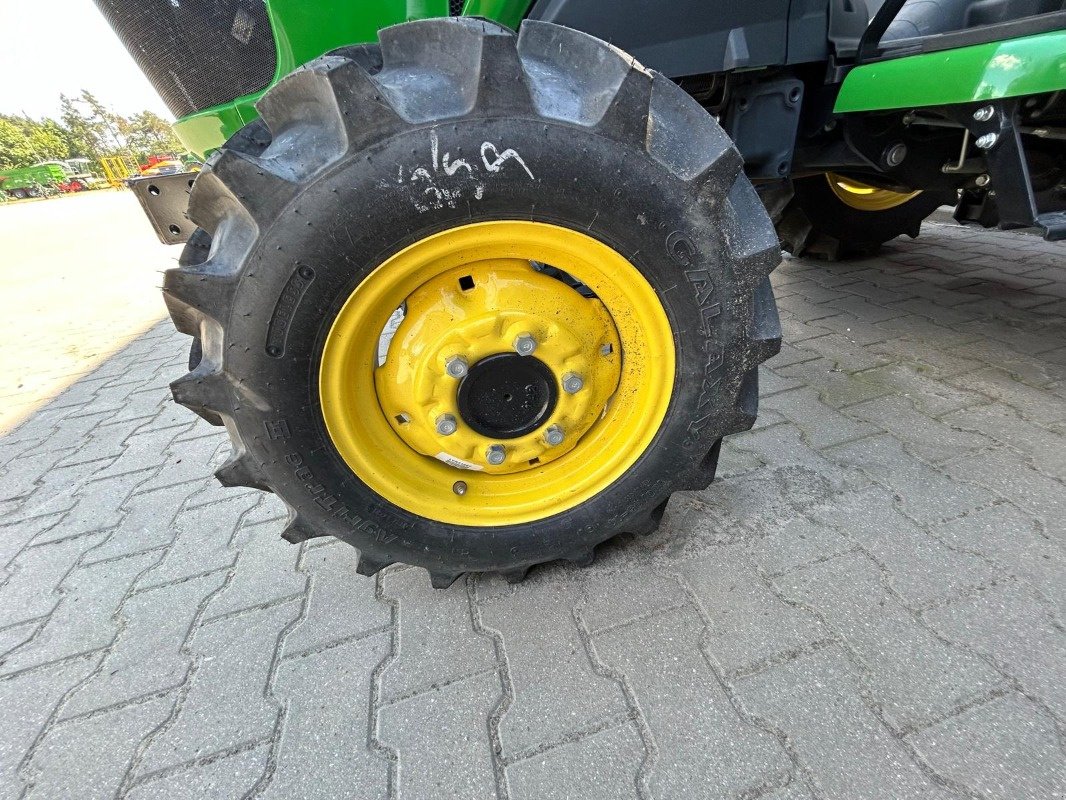 Traktor a típus John Deere 3038E, Neumaschine ekkor: Mrągowo (Kép 11)