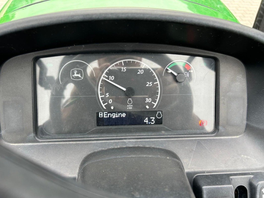 Traktor of the type John Deere 3038E, Neumaschine in Mrągowo (Picture 7)