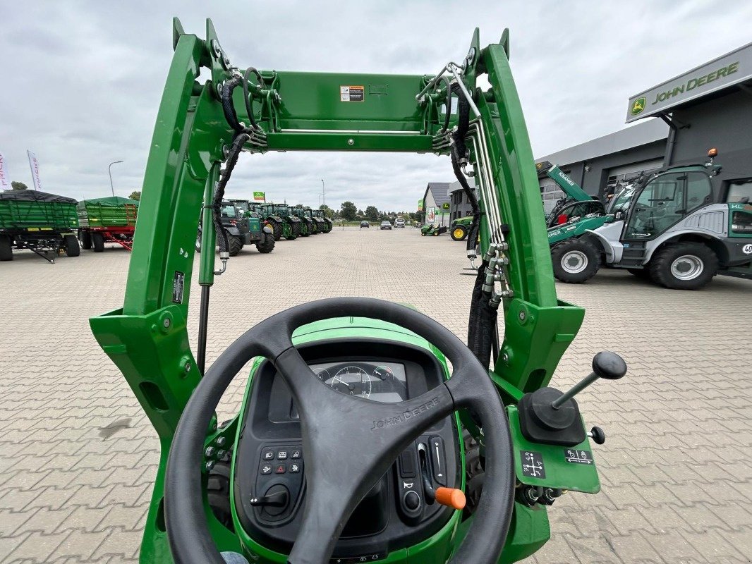 Traktor of the type John Deere 3038E, Neumaschine in Mrągowo (Picture 9)